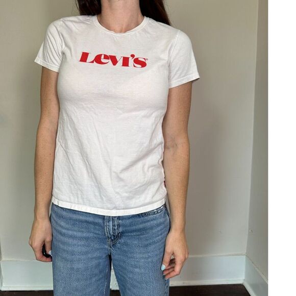 Levis White Basic T Shirt Red Logo Size Medium - Picture 1 of 7